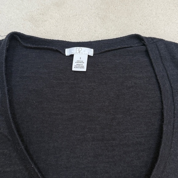 BP. Black V-Neck Long Sleeve Lightweight Soft Sweater Top Size Small - Picture 7 of 10